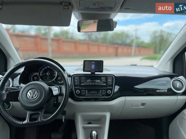 Фольксваген e-up 2015 в Кропивницком (Кировограде) на Automoto.ua Черный Фольксваген e-up, объемом двигателя 0 л и пробегом 152 тыс. км за 6200 $, фото 4 на Automoto.ua