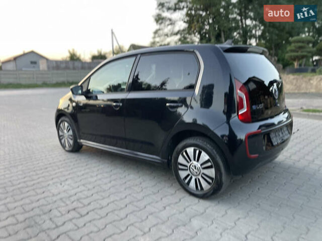 Черный Фольксваген e-up, объемом двигателя 0 л и пробегом 101 тыс. км за 5999 $, фото 6 на Automoto.ua