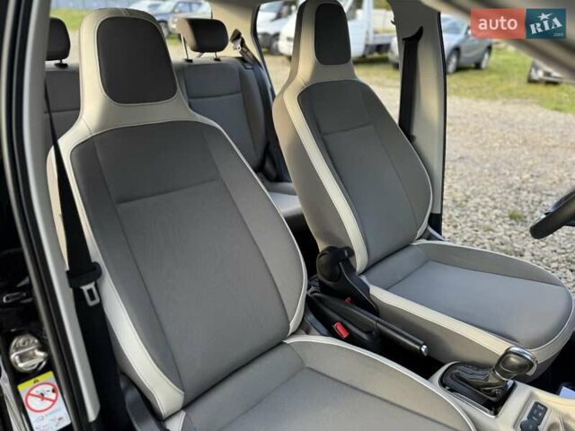 Чорний Фольксваген e-up, об'ємом двигуна 0 л та пробігом 85 тис. км за 6799 $, фото 48 на Automoto.ua