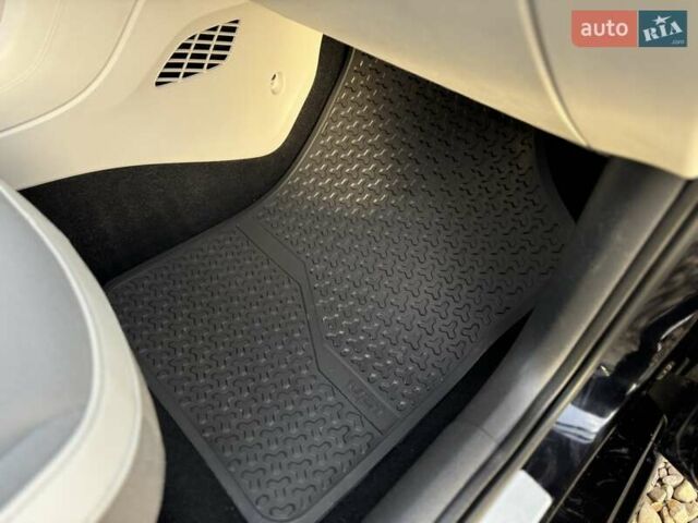 Чорний Фольксваген e-up, об'ємом двигуна 0 л та пробігом 85 тис. км за 6799 $, фото 50 на Automoto.ua