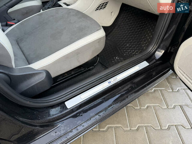 Чорний Фольксваген e-up, об'ємом двигуна 0 л та пробігом 49 тис. км за 6250 $, фото 22 на Automoto.ua