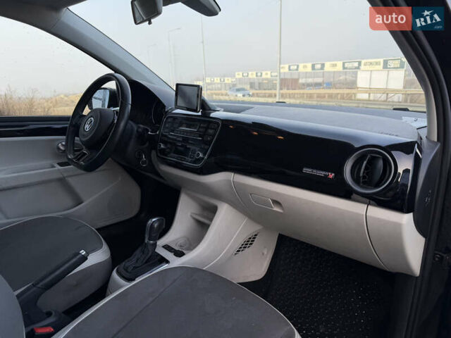 Чорний Фольксваген e-up, об'ємом двигуна 0 л та пробігом 49 тис. км за 6250 $, фото 23 на Automoto.ua