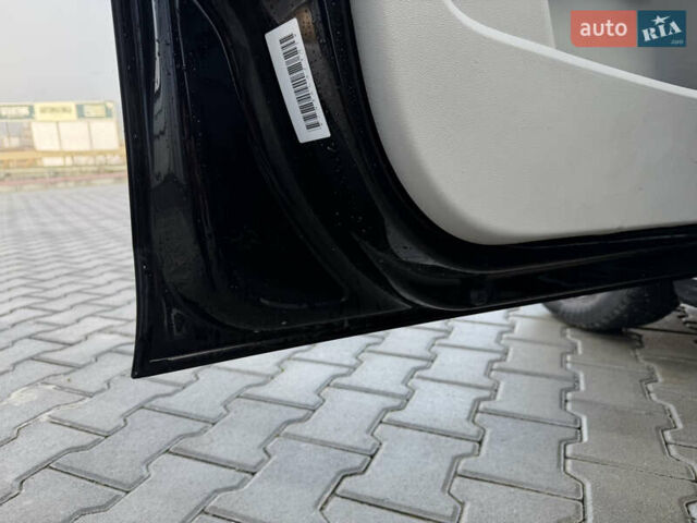 Чорний Фольксваген e-up, об'ємом двигуна 0 л та пробігом 49 тис. км за 6250 $, фото 26 на Automoto.ua