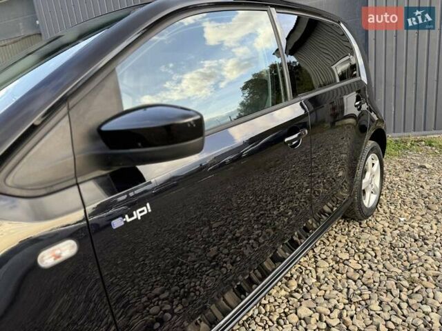 Чорний Фольксваген e-up, об'ємом двигуна 0 л та пробігом 85 тис. км за 6799 $, фото 12 на Automoto.ua