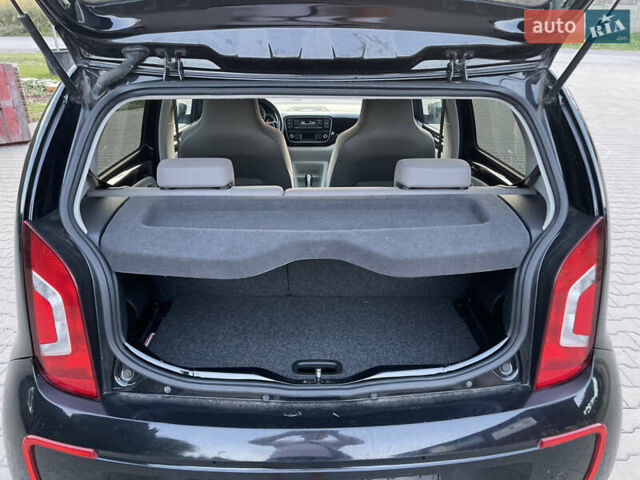 Черный Фольксваген e-up, объемом двигателя 0 л и пробегом 101 тыс. км за 5999 $, фото 13 на Automoto.ua