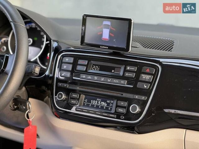 Чорний Фольксваген e-up, об'ємом двигуна 0 л та пробігом 85 тис. км за 6799 $, фото 36 на Automoto.ua