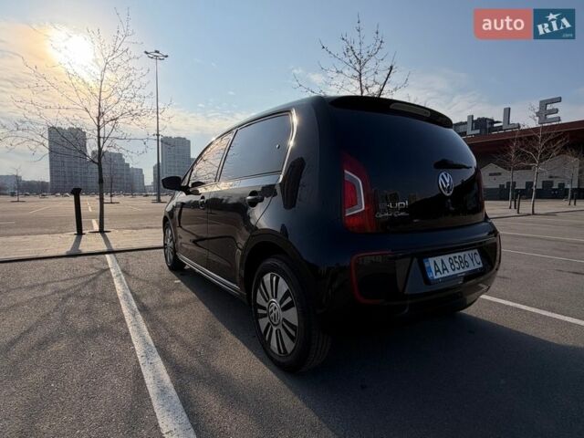 Черный Фольксваген e-up, объемом двигателя 0 л и пробегом 129 тыс. км за 6500 $, фото 15 на Automoto.ua