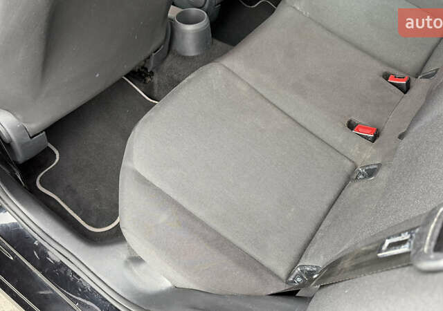 Черный Фольксваген e-up, объемом двигателя 0 л и пробегом 48 тыс. км за 10500 $, фото 36 на Automoto.ua