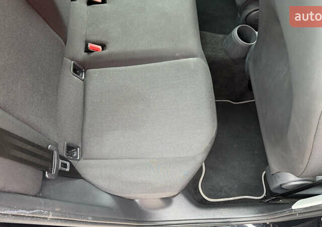 Черный Фольксваген e-up, объемом двигателя 0 л и пробегом 48 тыс. км за 10500 $, фото 41 на Automoto.ua