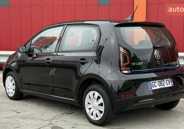 Черный Фольксваген e-up, объемом двигателя 0 л и пробегом 48 тыс. км за 10500 $, фото 15 на Automoto.ua