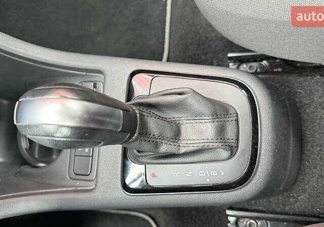 Черный Фольксваген e-up, объемом двигателя 0 л и пробегом 48 тыс. км за 10500 $, фото 29 на Automoto.ua