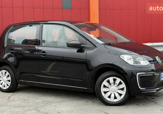 Черный Фольксваген e-up, объемом двигателя 0 л и пробегом 48 тыс. км за 10500 $, фото 9 на Automoto.ua