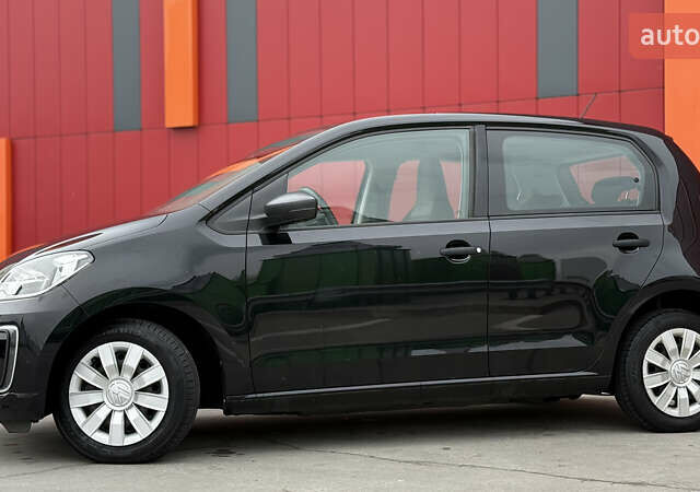 Черный Фольксваген e-up, объемом двигателя 0 л и пробегом 48 тыс. км за 10500 $, фото 3 на Automoto.ua