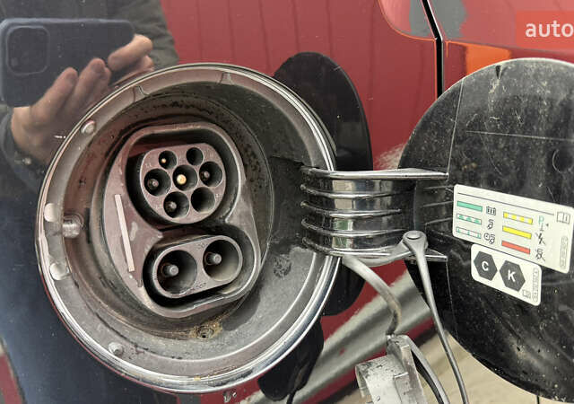 Черный Фольксваген e-up, объемом двигателя 0 л и пробегом 48 тыс. км за 10500 $, фото 51 на Automoto.ua