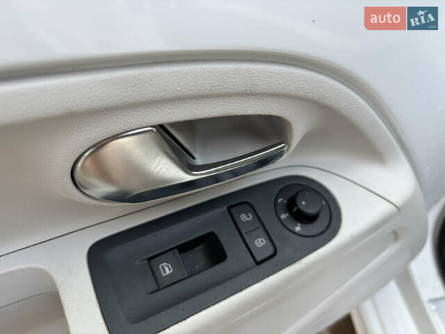 Фольксваген e-up, объемом двигателя 0 л и пробегом 70 тыс. км за 6550 $, фото 10 на Automoto.ua