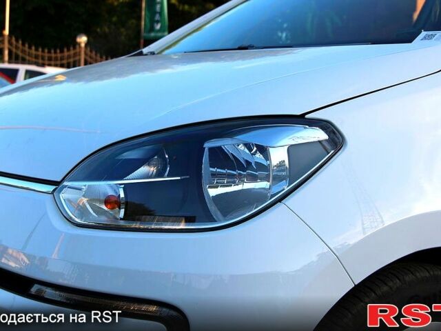 Фольксваген e-up, объемом двигателя 60 л и пробегом 0 тыс. км за 6100 $, фото 7 на Automoto.ua