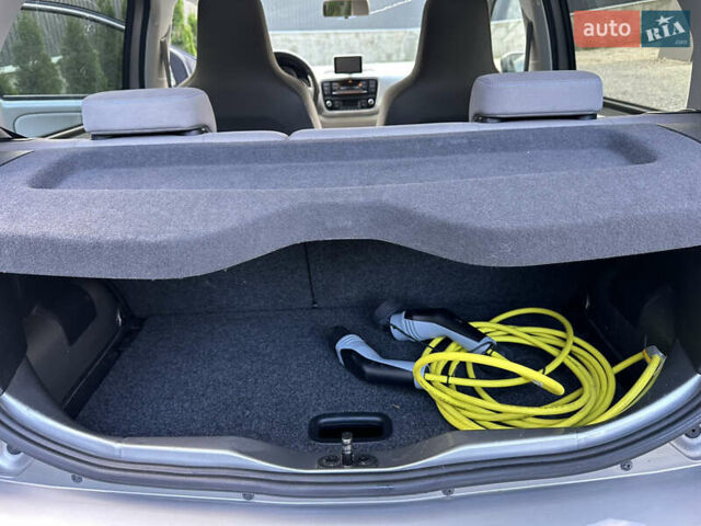 Фольксваген e-up, объемом двигателя 0 л и пробегом 86 тыс. км за 6150 $, фото 17 на Automoto.ua