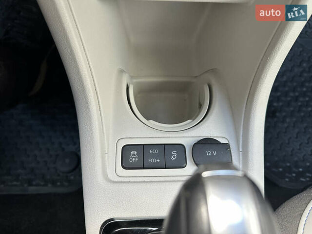 Фольксваген e-up, объемом двигателя 0 л и пробегом 86 тыс. км за 6150 $, фото 10 на Automoto.ua