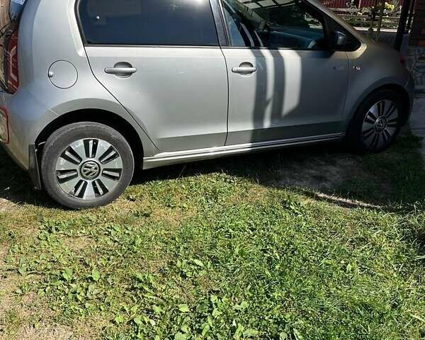 Фольксваген e-up, об'ємом двигуна 0 л та пробігом 110 тис. км за 7000 $, фото 6 на Automoto.ua