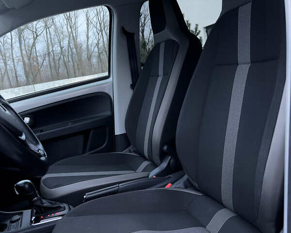 Фольксваген e-up, объемом двигателя 0 л и пробегом 62 тыс. км за 8500 $, фото 13 на Automoto.ua