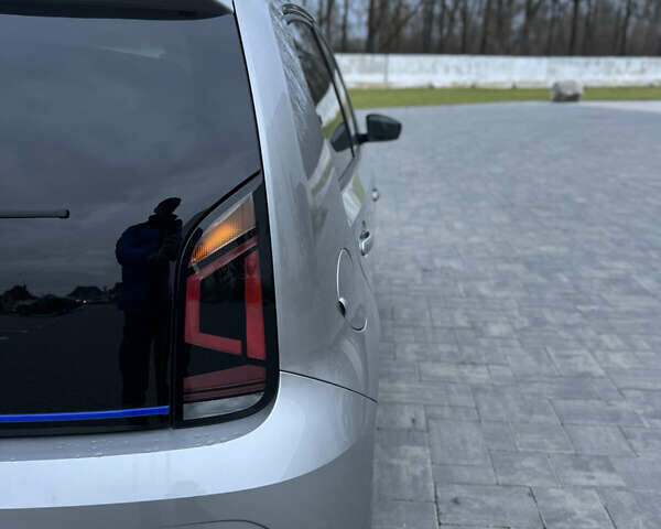 Фольксваген e-up, объемом двигателя 0 л и пробегом 62 тыс. км за 8500 $, фото 11 на Automoto.ua