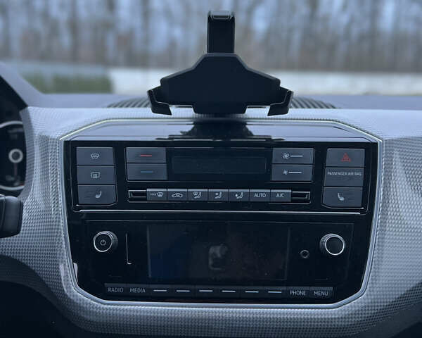 Фольксваген e-up, объемом двигателя 0 л и пробегом 62 тыс. км за 8500 $, фото 24 на Automoto.ua