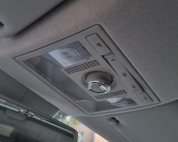 Серый Фольксваген e-up, объемом двигателя 0 л и пробегом 99 тыс. км за 6450 $, фото 10 на Automoto.ua