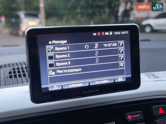 Серый Фольксваген e-up, объемом двигателя 0 л и пробегом 99 тыс. км за 6450 $, фото 24 на Automoto.ua