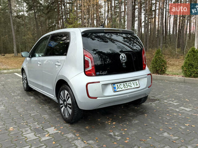 Серый Фольксваген e-up, объемом двигателя 0 л и пробегом 109 тыс. км за 5600 $, фото 6 на Automoto.ua