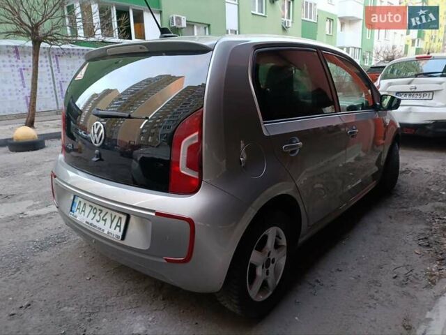 Сірий Фольксваген e-up, об'ємом двигуна 0 л та пробігом 136 тис. км за 5800 $, фото 1 на Automoto.ua