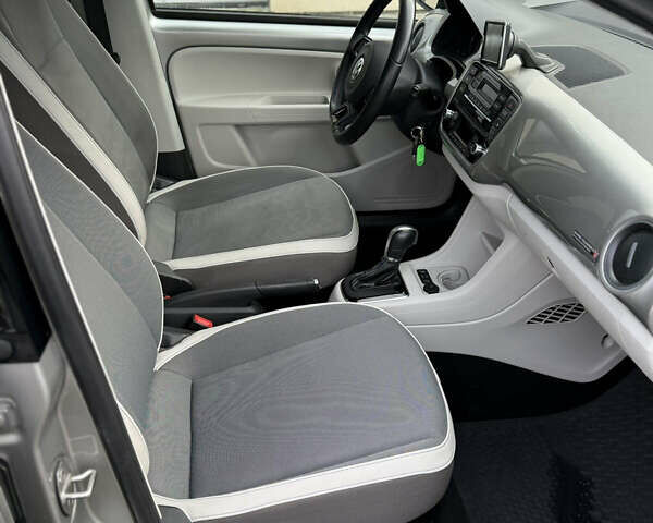 Сірий Фольксваген e-up, об'ємом двигуна 0 л та пробігом 93 тис. км за 4999 $, фото 15 на Automoto.ua