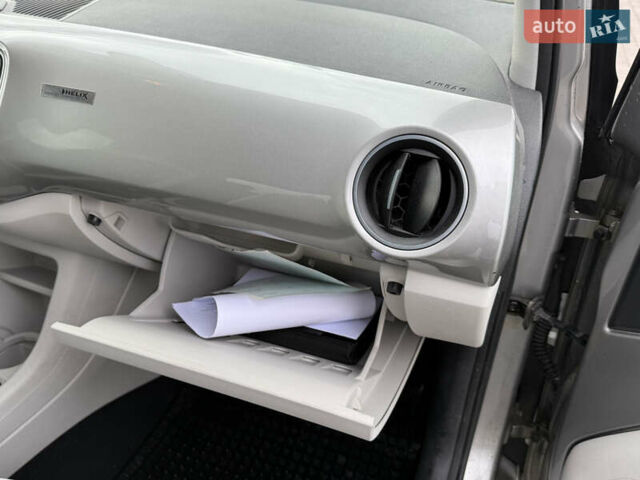 Серый Фольксваген e-up, объемом двигателя 0 л и пробегом 90 тыс. км за 6499 $, фото 32 на Automoto.ua