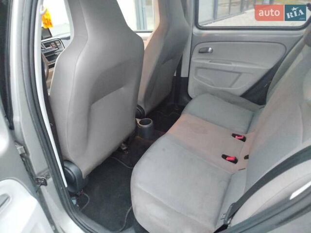 Серый Фольксваген e-up, объемом двигателя 0 л и пробегом 145 тыс. км за 6500 $, фото 7 на Automoto.ua