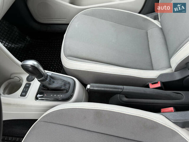 Серый Фольксваген e-up, объемом двигателя 0 л и пробегом 90 тыс. км за 6499 $, фото 21 на Automoto.ua