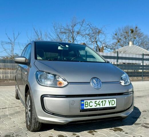 Серый Фольксваген e-up, объемом двигателя 0 л и пробегом 160 тыс. км за 5699 $, фото 5 на Automoto.ua