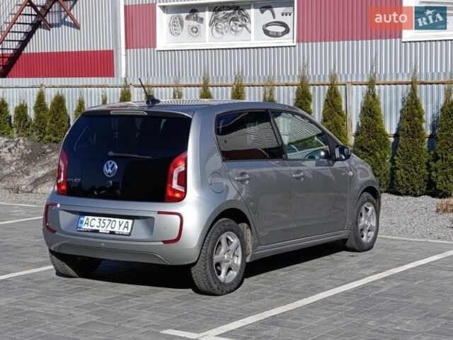Серый Фольксваген e-up, объемом двигателя 0 л и пробегом 126 тыс. км за 6000 $, фото 5 на Automoto.ua