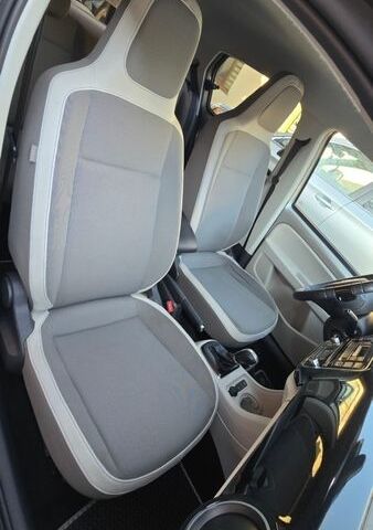 Сірий Фольксваген e-up, об'ємом двигуна 0 л та пробігом 141 тис. км за 6750 $, фото 15 на Automoto.ua