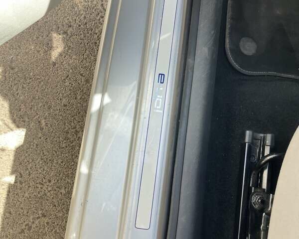 Серый Фольксваген e-up, объемом двигателя 0 л и пробегом 106 тыс. км за 8000 $, фото 18 на Automoto.ua