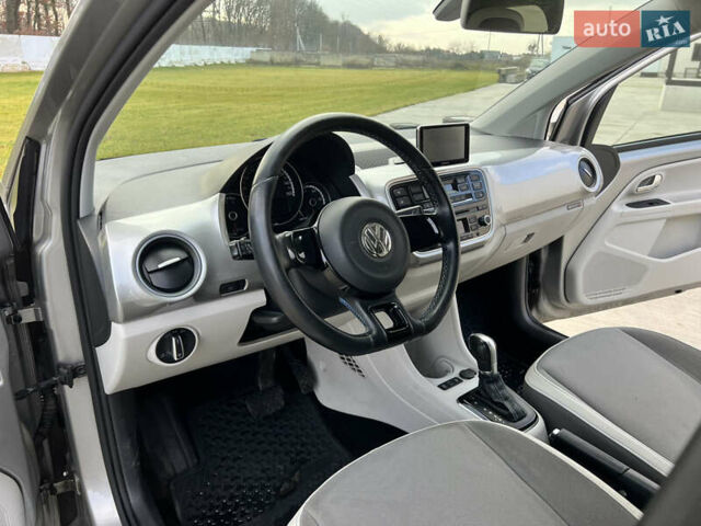 Серый Фольксваген e-up, объемом двигателя 0 л и пробегом 174 тыс. км за 5750 $, фото 21 на Automoto.ua