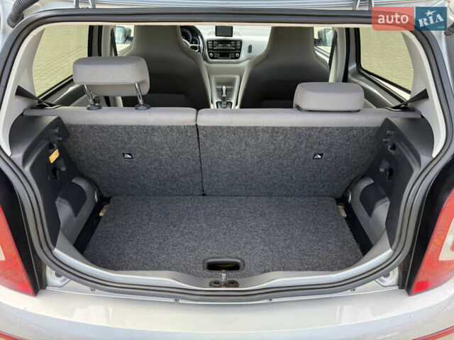 Сірий Фольксваген e-up, об'ємом двигуна 0 л та пробігом 126 тис. км за 6300 $, фото 25 на Automoto.ua