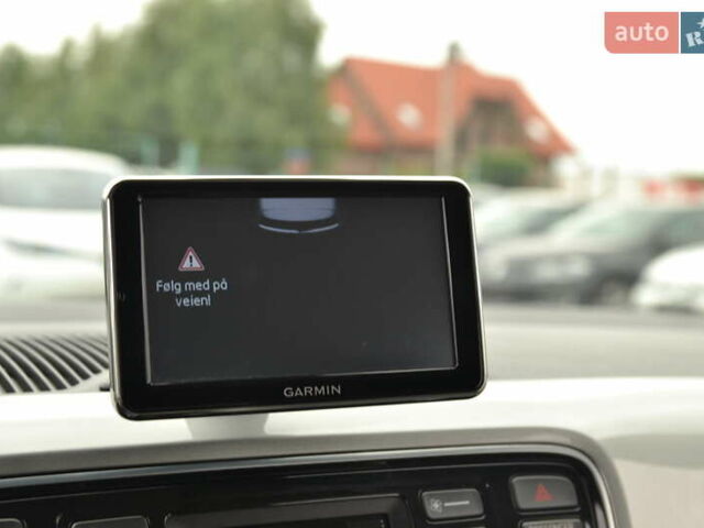 Серый Фольксваген e-up, объемом двигателя 0 л и пробегом 86 тыс. км за 6650 $, фото 28 на Automoto.ua