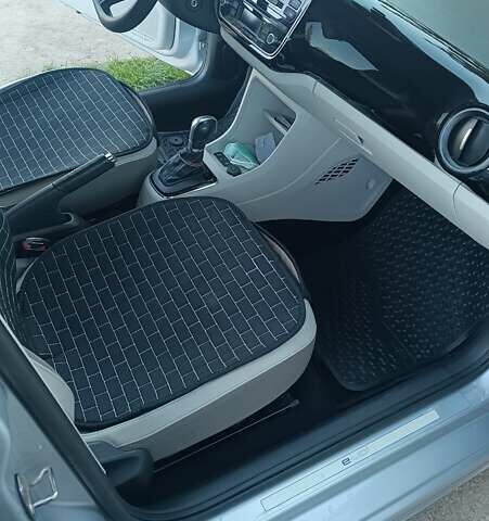 Серый Фольксваген e-up, объемом двигателя 0 л и пробегом 78 тыс. км за 6999 $, фото 15 на Automoto.ua