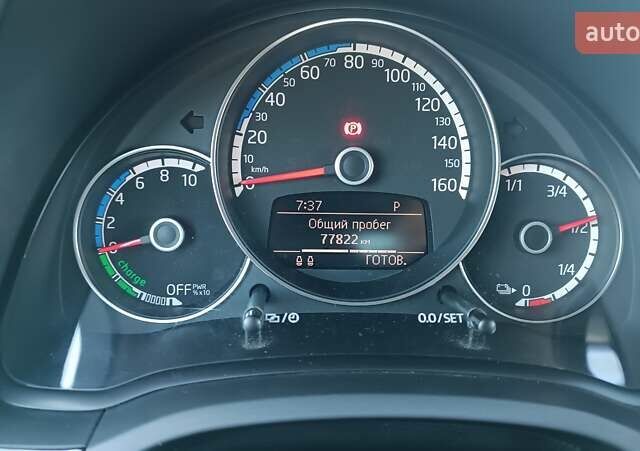 Серый Фольксваген e-up, объемом двигателя 0 л и пробегом 78 тыс. км за 6999 $, фото 12 на Automoto.ua