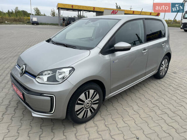 Серый Фольксваген e-up, объемом двигателя 0 л и пробегом 61 тыс. км за 7500 $, фото 1 на Automoto.ua