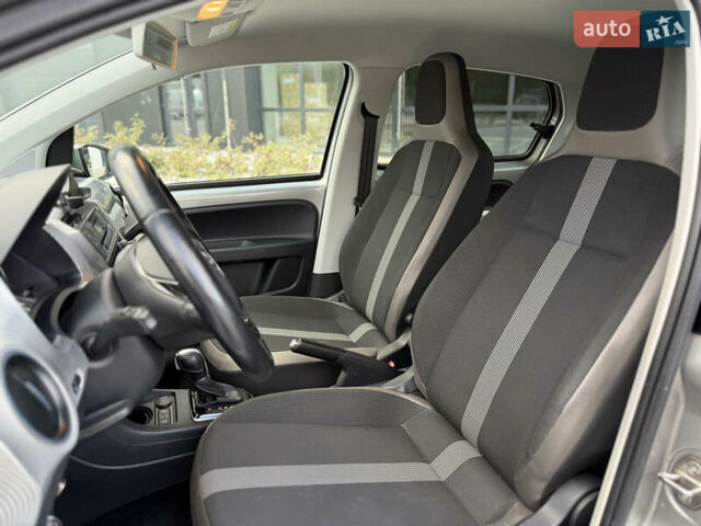 Серый Фольксваген e-up, объемом двигателя 0 л и пробегом 62 тыс. км за 7900 $, фото 7 на Automoto.ua