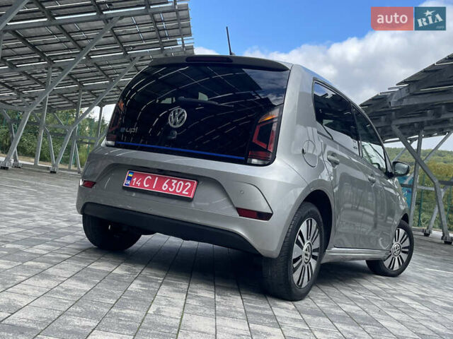 Серый Фольксваген e-up, объемом двигателя 0 л и пробегом 80 тыс. км за 7980 $, фото 5 на Automoto.ua