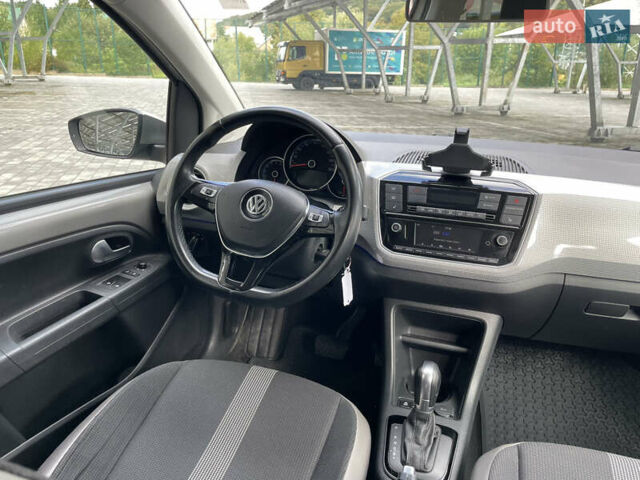 Серый Фольксваген e-up, объемом двигателя 0 л и пробегом 80 тыс. км за 7980 $, фото 49 на Automoto.ua