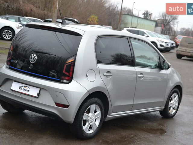 Серый Фольксваген e-up, объемом двигателя 0 л и пробегом 92 тыс. км за 7999 $, фото 6 на Automoto.ua