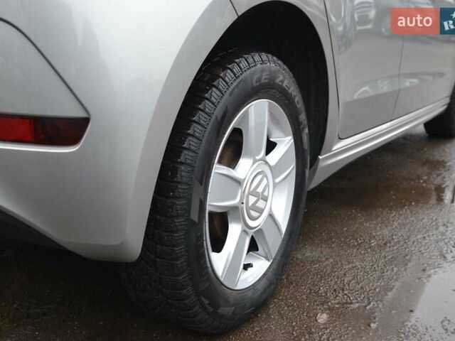 Серый Фольксваген e-up, объемом двигателя 0 л и пробегом 92 тыс. км за 7999 $, фото 38 на Automoto.ua