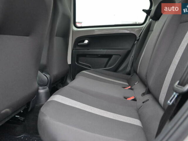 Серый Фольксваген e-up, объемом двигателя 0 л и пробегом 92 тыс. км за 7999 $, фото 16 на Automoto.ua